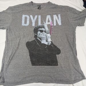 Bob Dylan NWT Men's Grey Tshirt Span Playing Harmonica Size XXL
